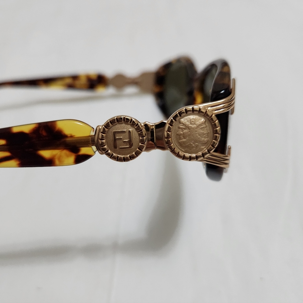 SOLD!!!!!Vintage FENDI Tortoise Sunglasses with Iconic Logo on Temple - Picture 2 of 10